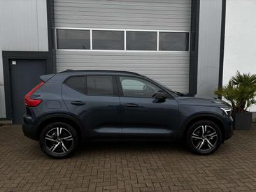 Volvo XC40 B3 — photo 7