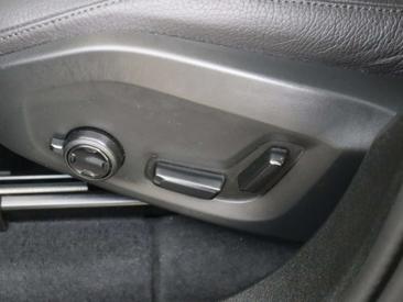 Volvo XC60 B5 — photo 18