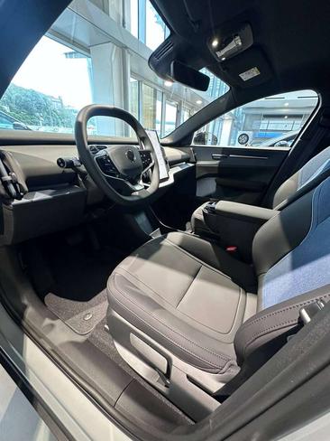 Volvo EX30 — photo 10