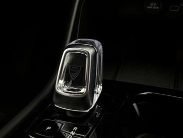 Volvo XC40 B3 — photo 27