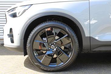 Volvo XC40 B4 — photo 6