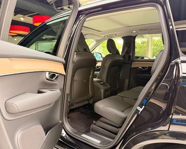 Volvo XC90 T8 Recharge AWD — photo 27