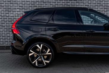 Volvo XC60 Dual Motor Extended Range — photo 9