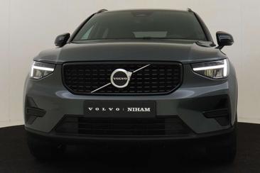 Volvo XC40 B4 — photo 8