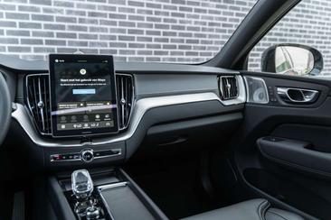 Volvo XC60 Dual Motor Extended Range — photo 16