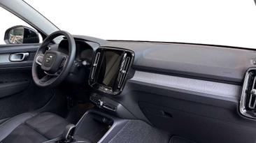 Volvo XC40 B3 Core — photo 9