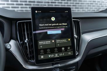 Volvo XC60 Dual Motor Extended Range — photo 27