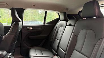 Volvo XC40 B3 Core — photo 12