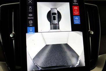 Volvo XC90 T8 Recharge AWD — photo 40