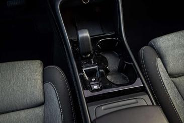 Volvo XC40 B4 — photo 11
