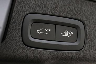 Volvo XC60 T6 Recharge AWD — photo 40