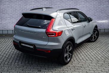Volvo XC40 B4 — photo 14