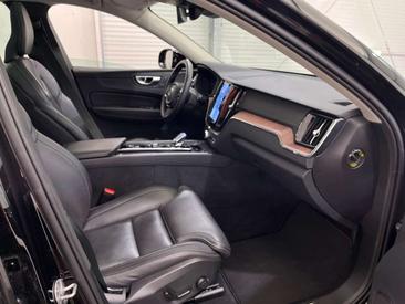 Volvo XC60 B4 D AWD — photo 5