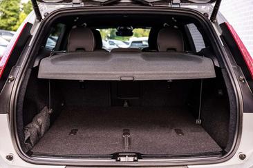 Volvo XC40 B4 — photo 29