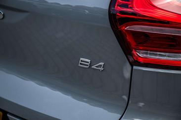 Volvo XC40 B4 — photo 31