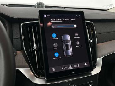 Volvo XC90 T8 Recharge AWD — photo 14