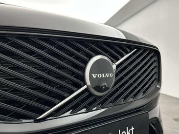 Volvo XC60 B6 AWD — photo 10