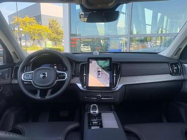Volvo XC90 T8 Recharge AWD — photo 4