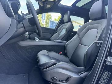 Volvo XC60 T8 Recharge AWD — photo 18