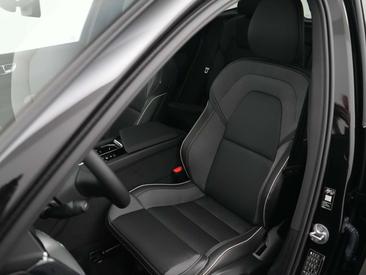Volvo XC60 T6 Recharge AWD — photo 29