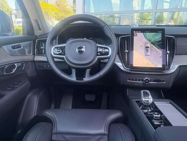 Volvo XC90 T8 Recharge AWD — photo 16