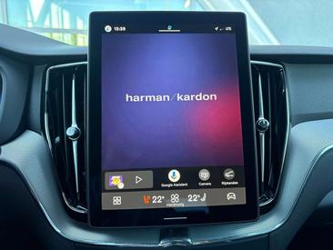 Volvo XC60 T8 Recharge AWD — photo 31