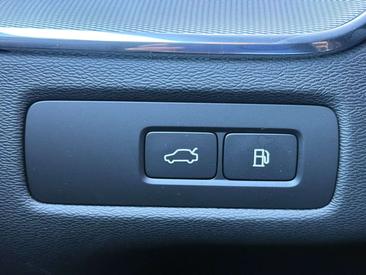 Volvo XC60 T8 Recharge AWD — photo 16