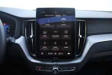 Volvo XC60 T6 Recharge AWD — photo 16