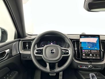 Volvo XC60 B6 AWD — photo 31