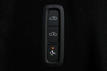 Volvo XC60 T6 Recharge AWD — photo 41