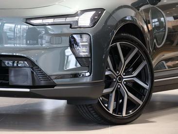 Volvo XC60 — photo 5