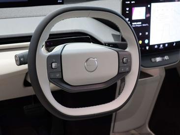 Volvo XC60 — photo 9