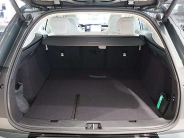 Volvo XC60 — photo 10