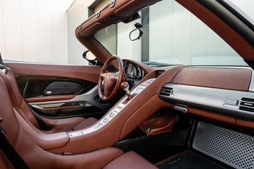 Porsche Carrera GT — photo 5