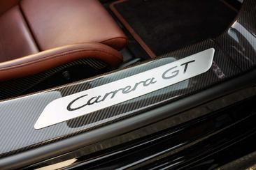 Porsche Carrera GT — photo 18