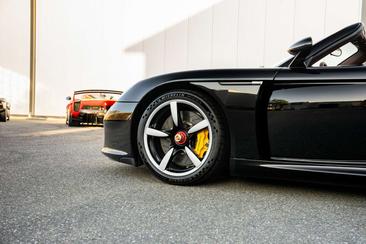 Porsche Carrera GT — photo 32