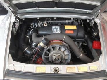 Porsche 911 Cabriolet SC — photo 18