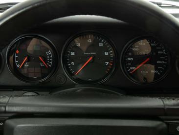 Porsche 911 Carrera RS — photo 11