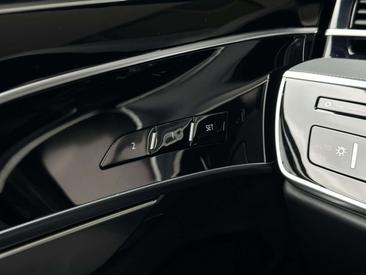Audi A8 Berline Lang 60 TFSI Quattro — photo 12