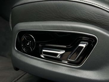 Audi A8 Berline Lang 60 TFSI Quattro — photo 21