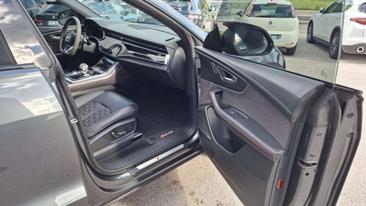 Audi RSQ8 — photo 11
