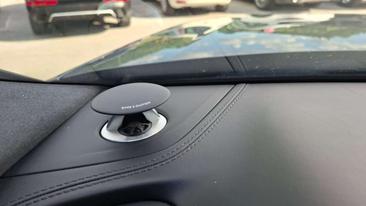 Audi RSQ8 — photo 13