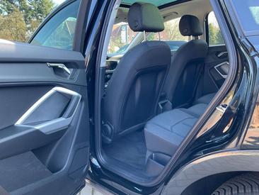 Audi Q3 35 TFSI — photo 10