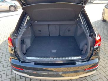 Audi Q3 35 TFSI — photo 12