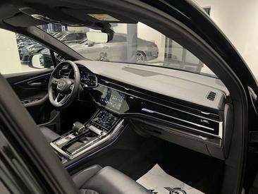 Audi SQ7 TFSI — photo 4