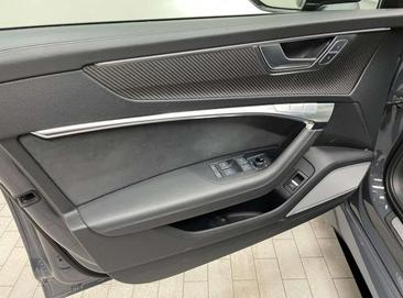 Audi RS6 avant — photo 13