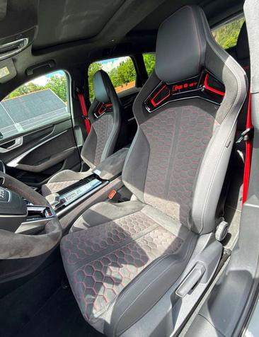 Audi RS6 avant Performance — photo 26