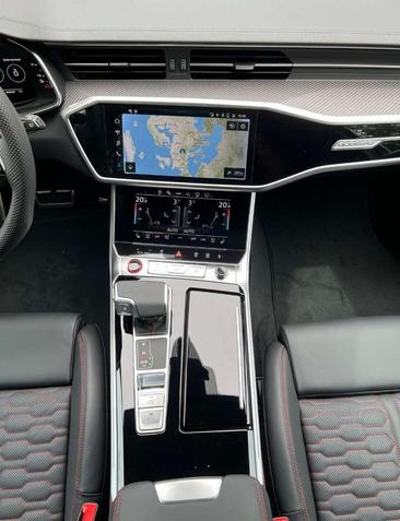 Audi RS6 avant Performance — photo 17