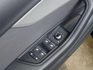 Audi A4 40 TDI — photo 8