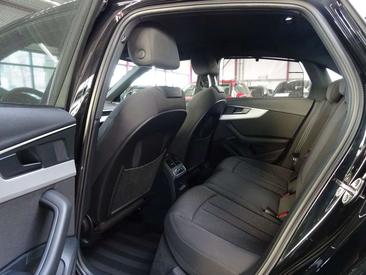 Audi A4 40 TDI — photo 13